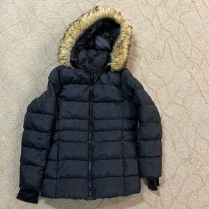 Girls black puffy jacket